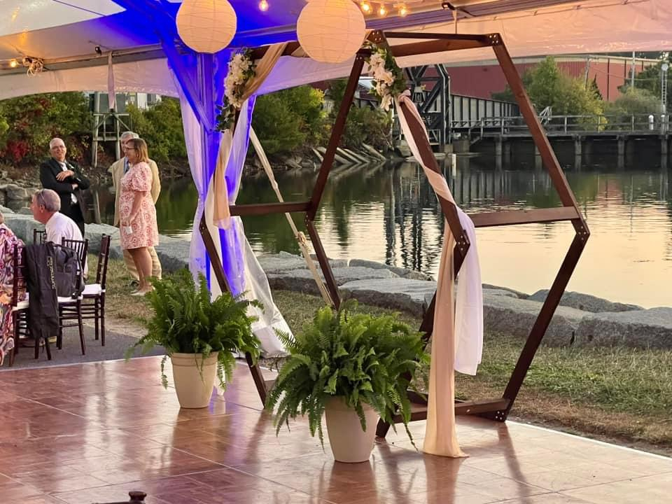 Function hall and grounds photo 3